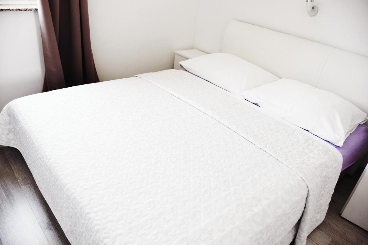 Rab Apartments Aurora Rab Town Ngoại thất bức ảnh