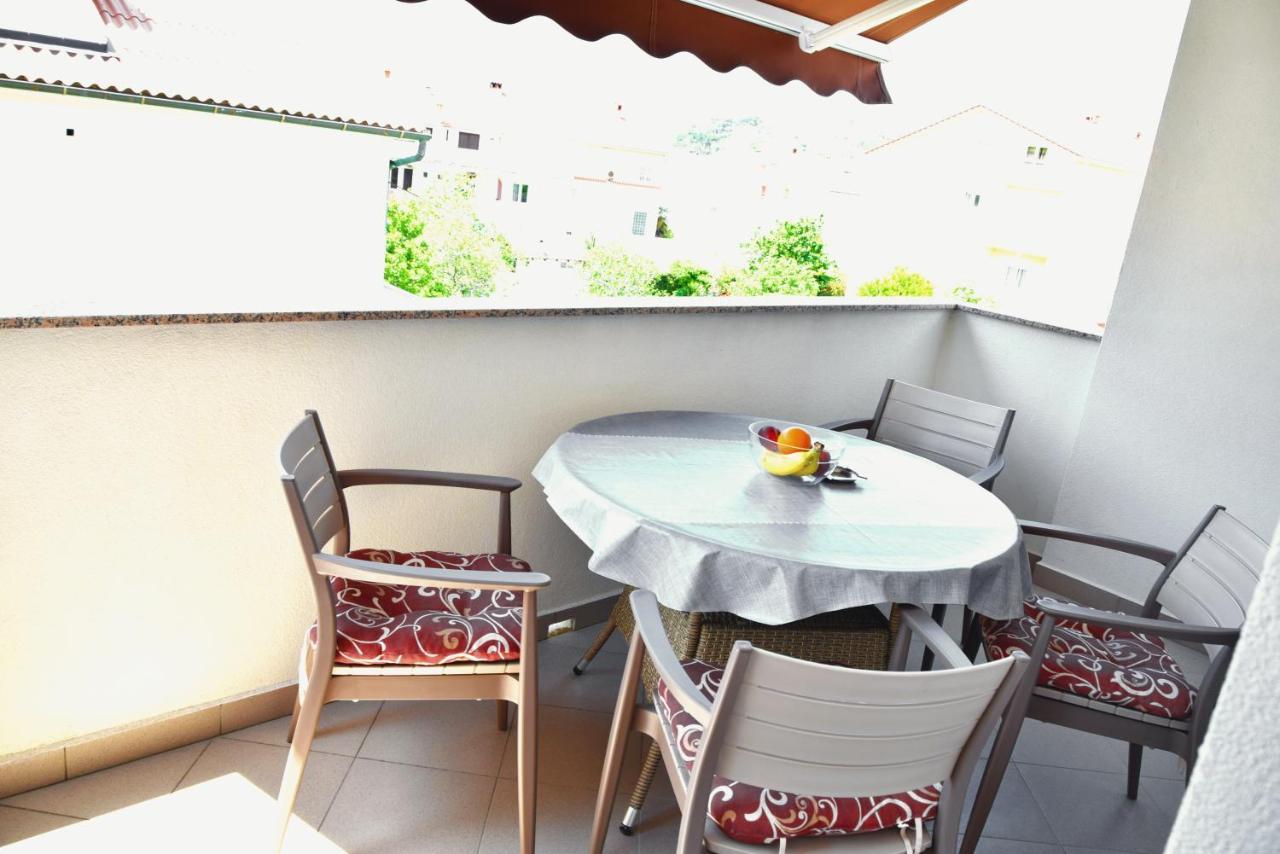 Rab Apartments Aurora Rab Town Ngoại thất bức ảnh